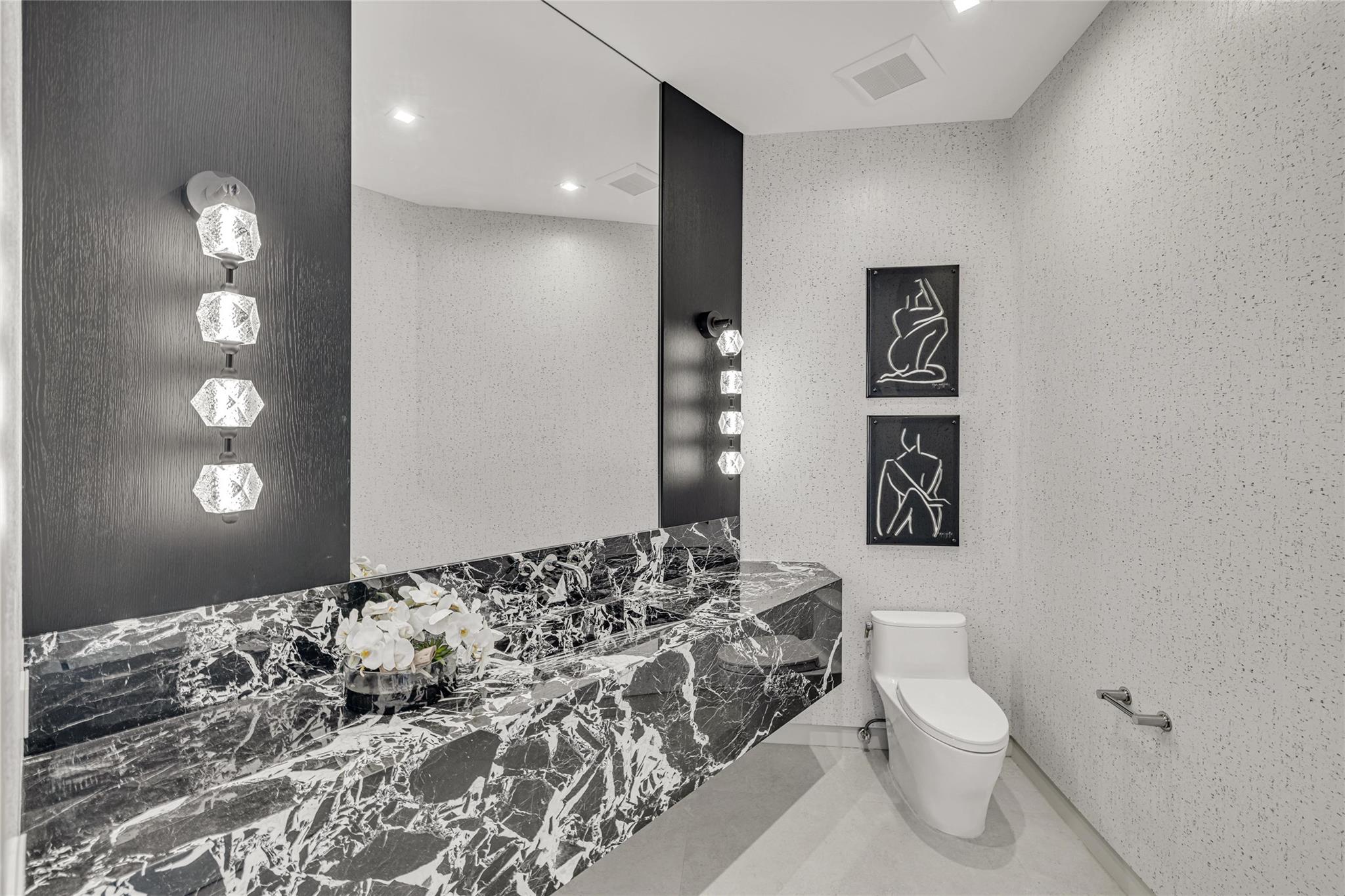 51 Isla Bahia Dr Fort Lauderdale, FL 33316