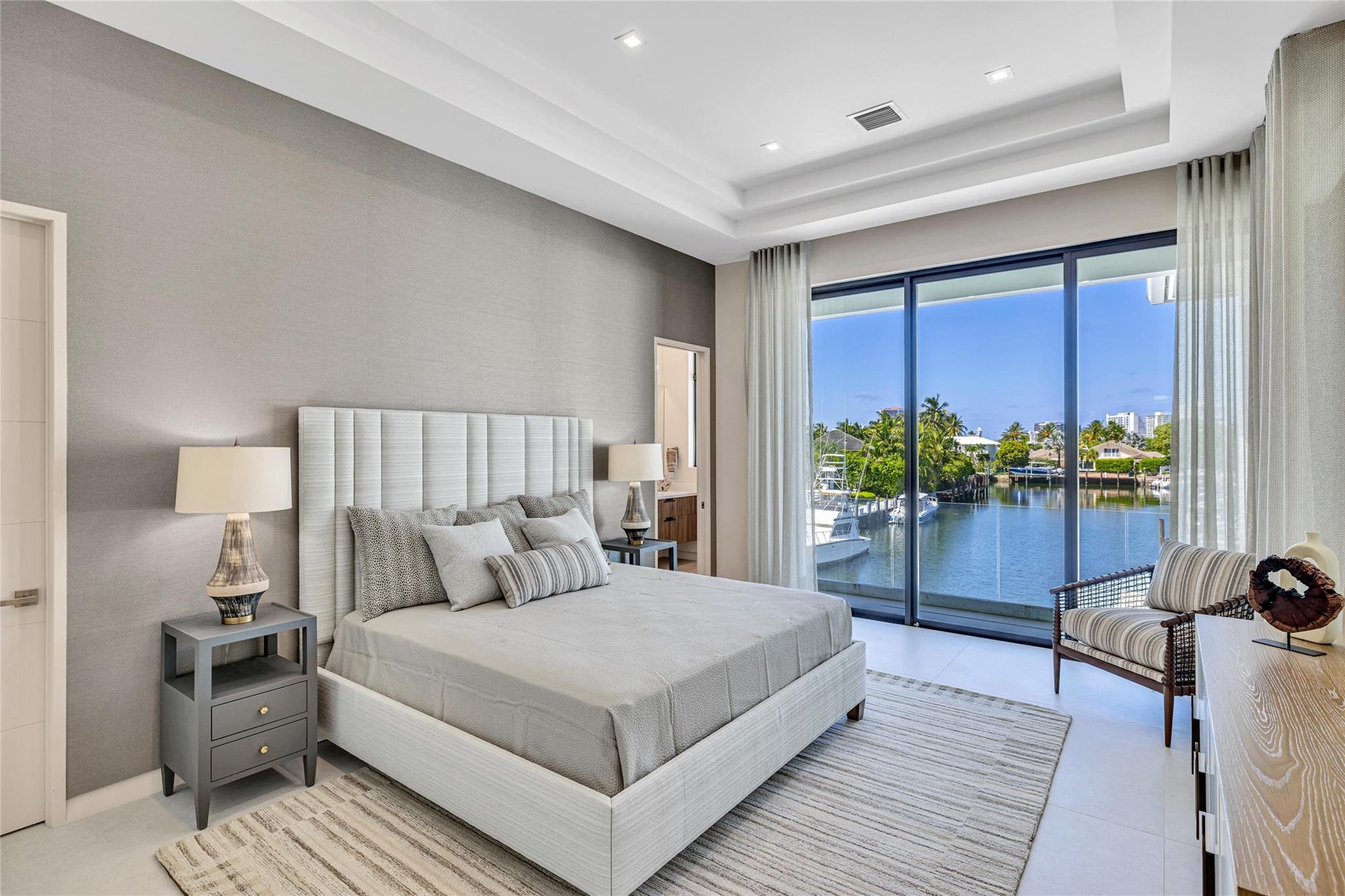 51 Isla Bahia Dr Fort Lauderdale, FL 33316