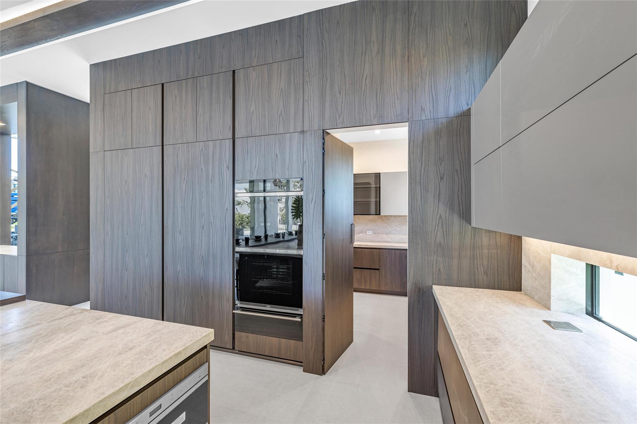 51 Isla Bahia Dr Fort Lauderdale, FL 33316