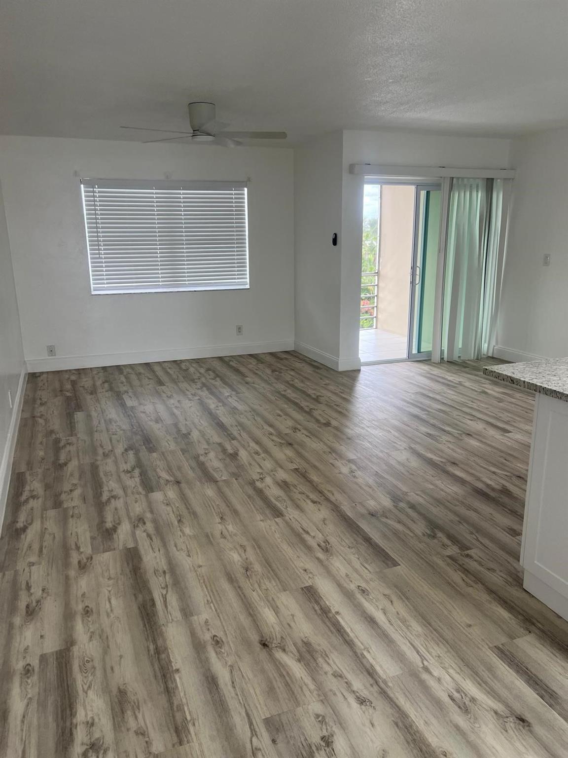 2801 NE 51st St #15 Fort Lauderdale, FL 33308