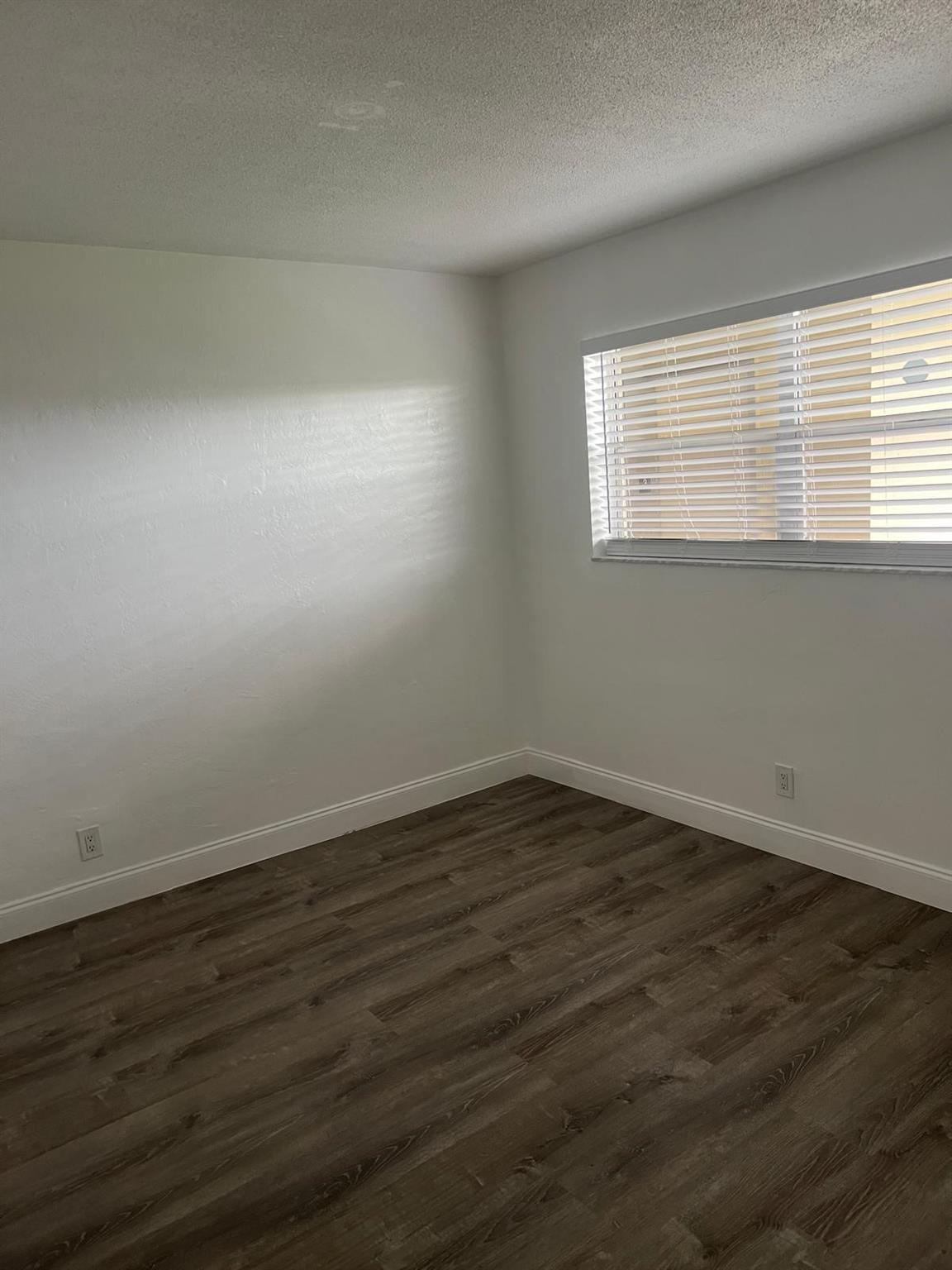 2801 NE 51st St #15 Fort Lauderdale, FL 33308