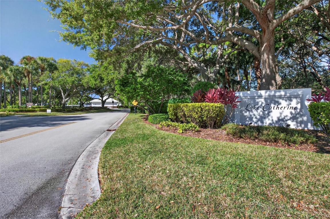3004 Lakemont Ct Palm Beach Gardens, FL 33403