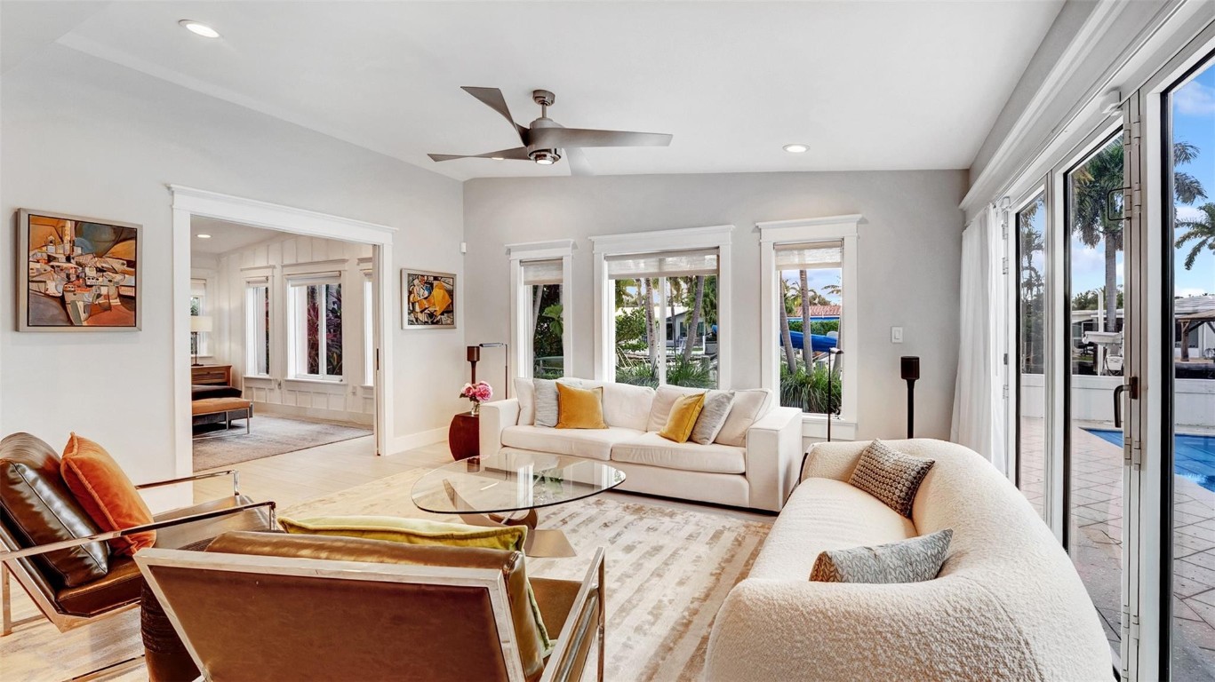 2409 NE 19th Ave Wilton Manors, FL 33305