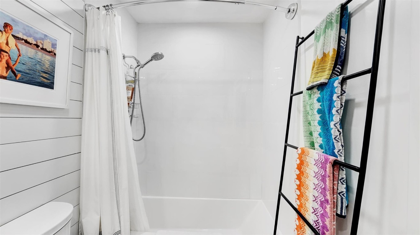 2409 NE 19th Ave Wilton Manors, FL 33305