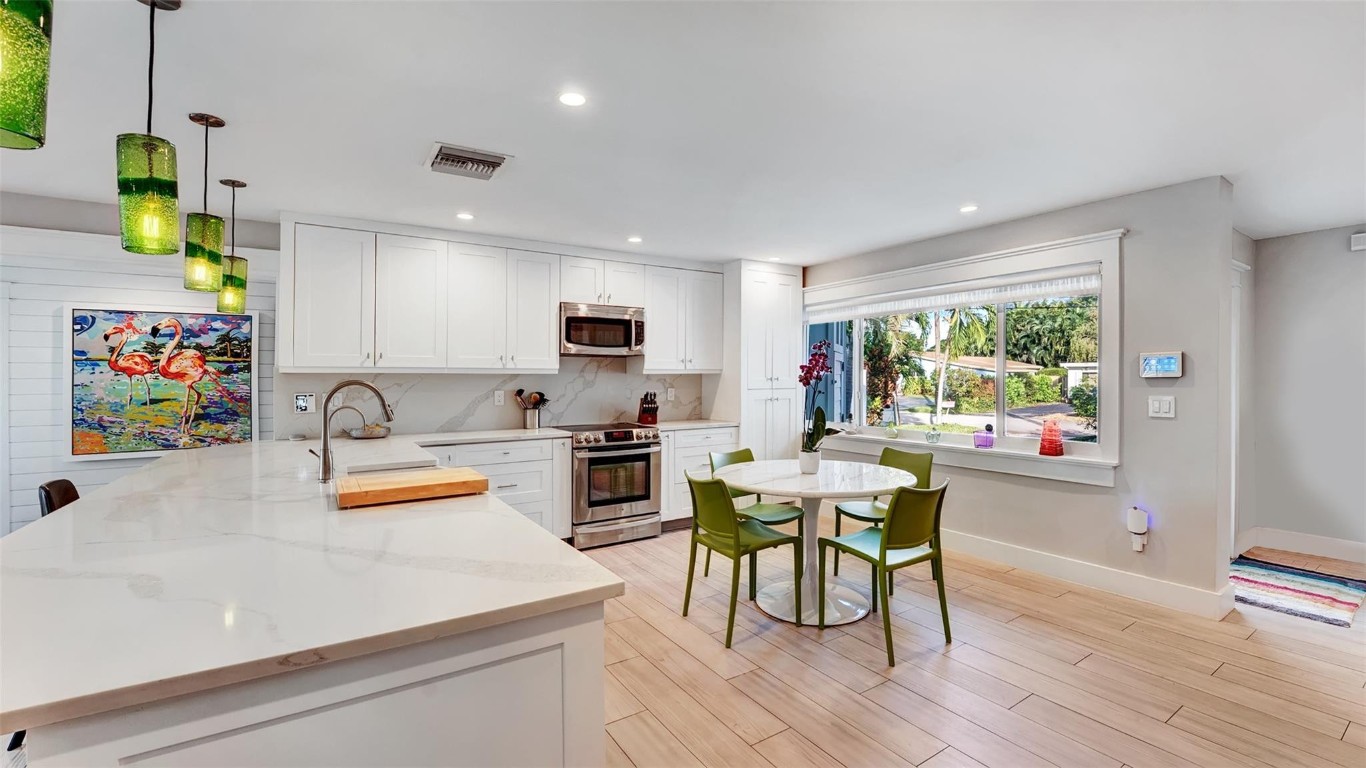 2409 NE 19th Ave Wilton Manors, FL 33305