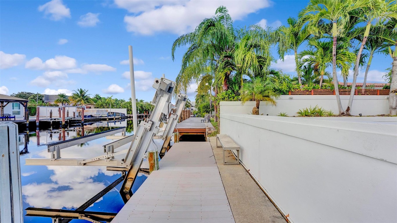 2409 NE 19th Ave Wilton Manors, FL 33305