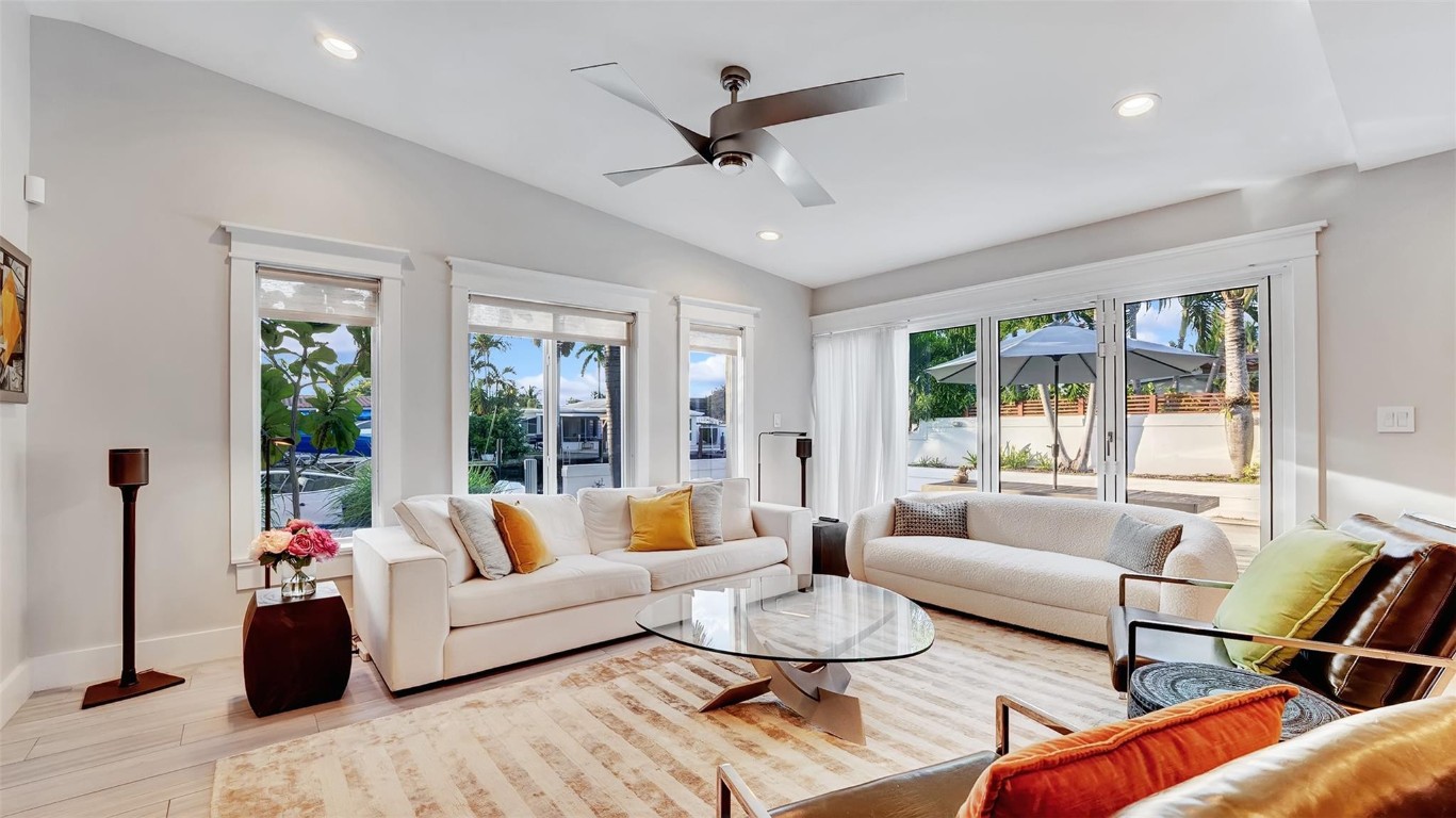 2409 NE 19th Ave Wilton Manors, FL 33305