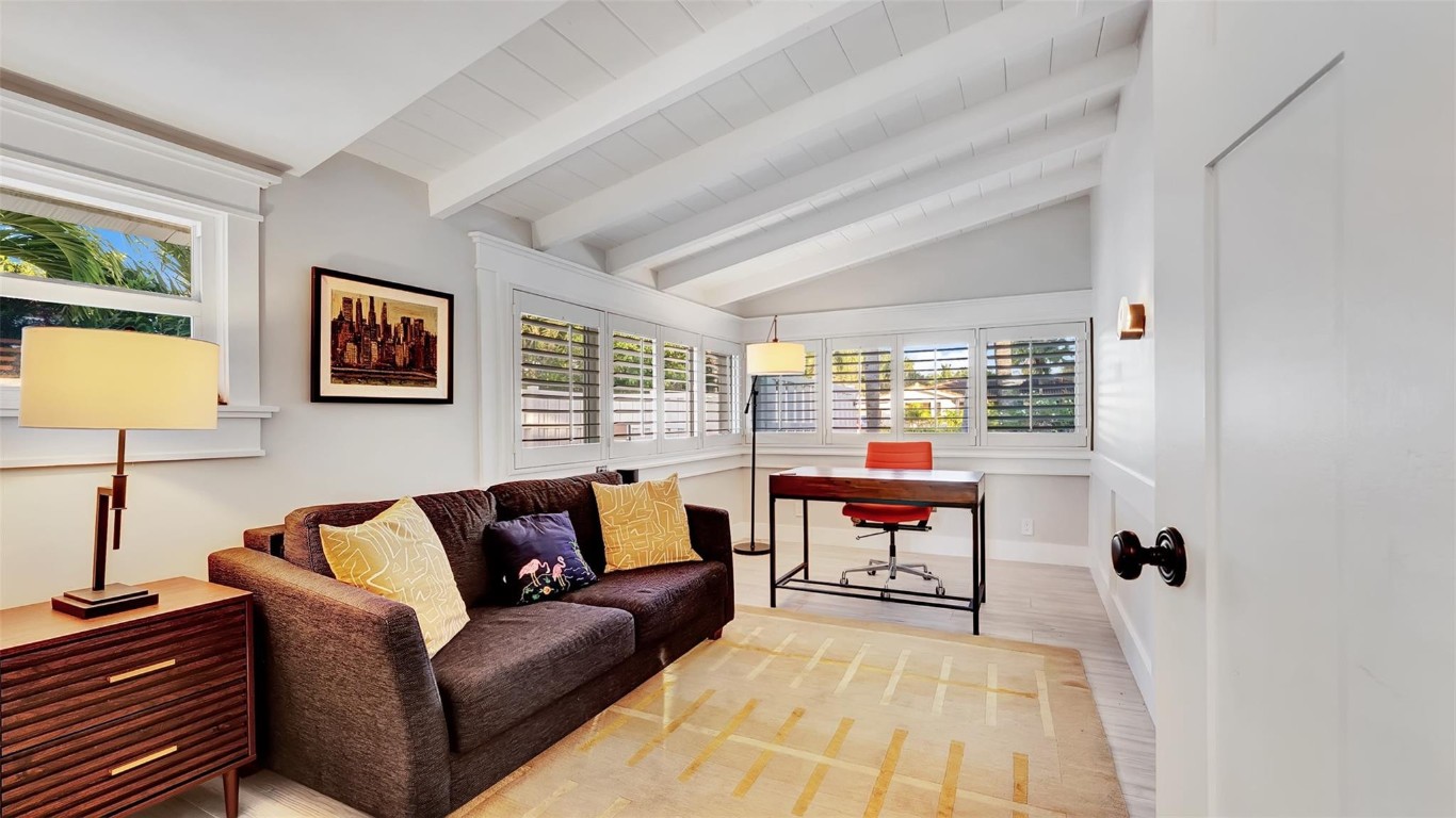 2409 NE 19th Ave Wilton Manors, FL 33305