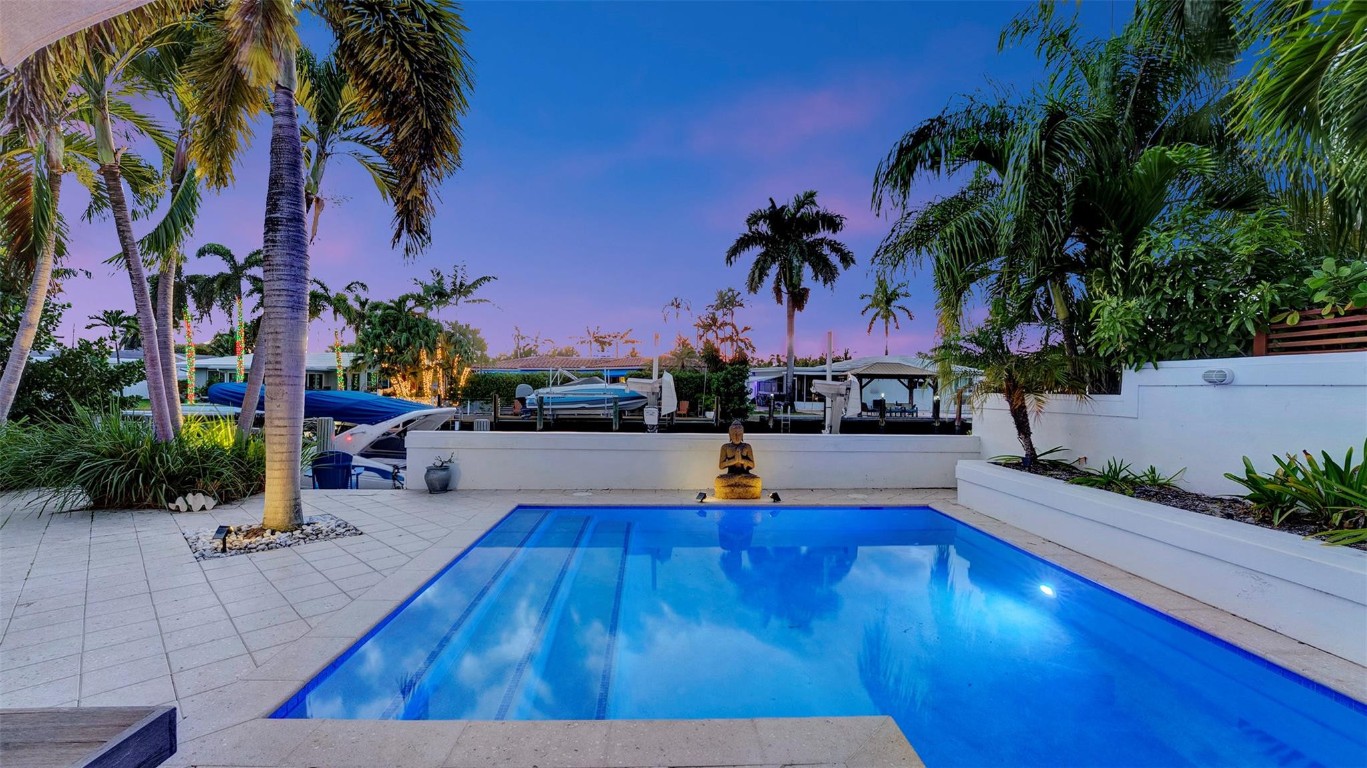 2409 NE 19th Ave Wilton Manors, FL 33305