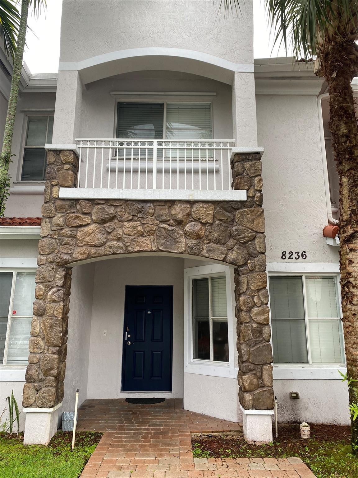 8236 SW 25th Ct #103