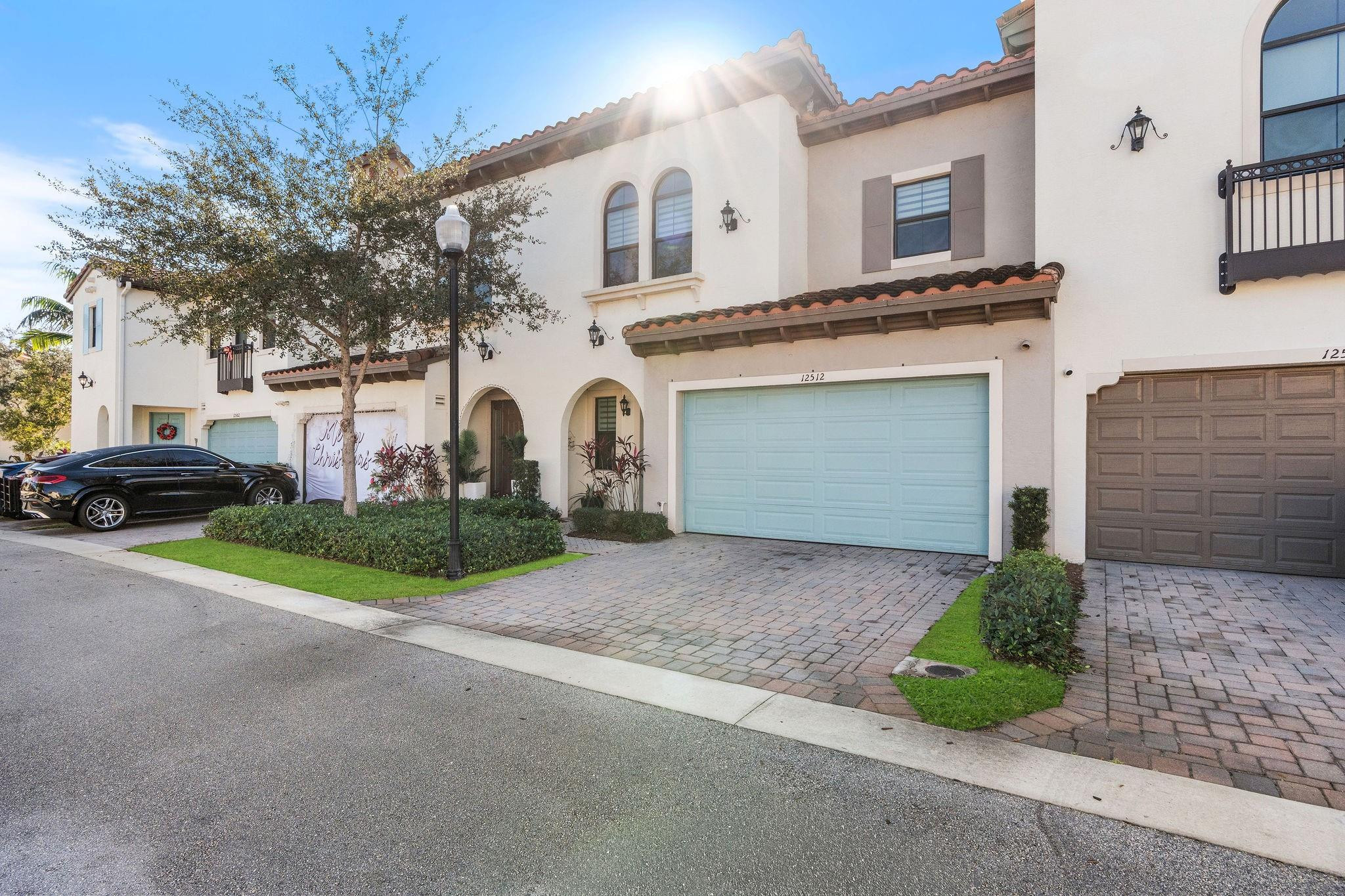 12512 NW 32th #3