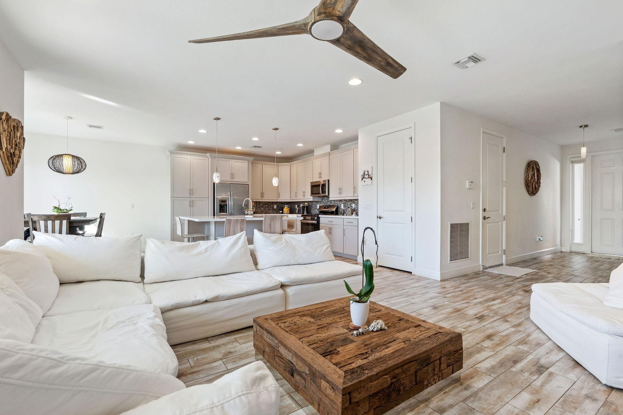 12512 NW 32th #3 Sunrise, FL 33323