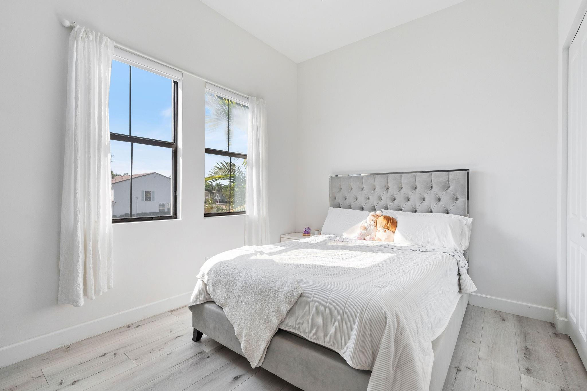 12512 NW 32th #3 Sunrise, FL 33323