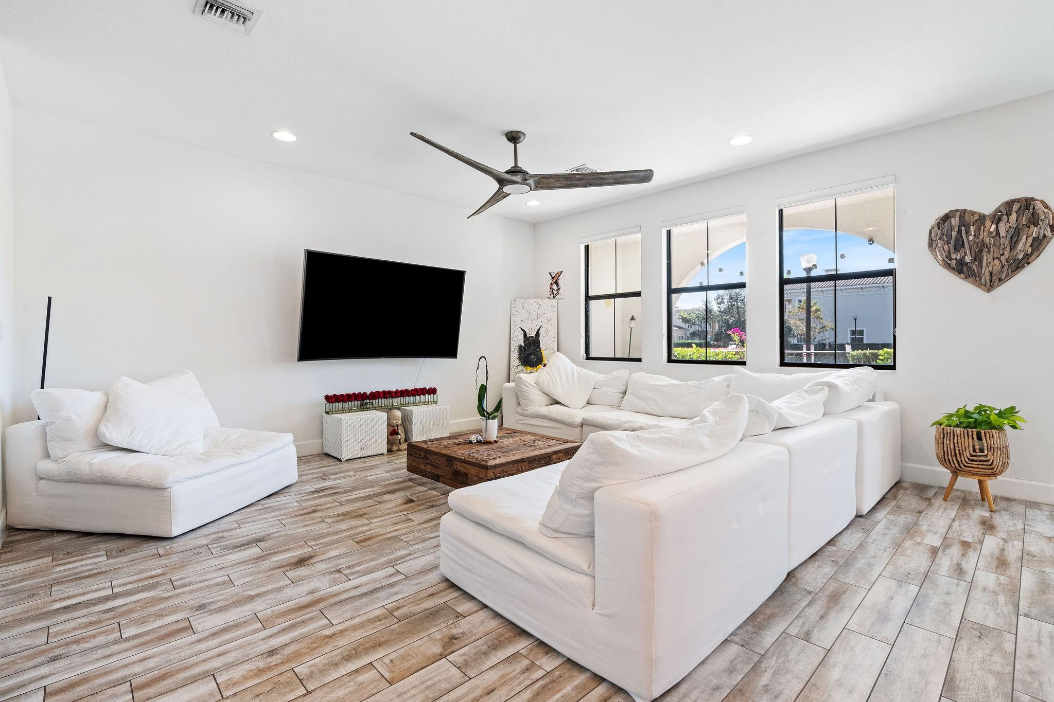 12512 NW 32th #3 Sunrise, FL 33323