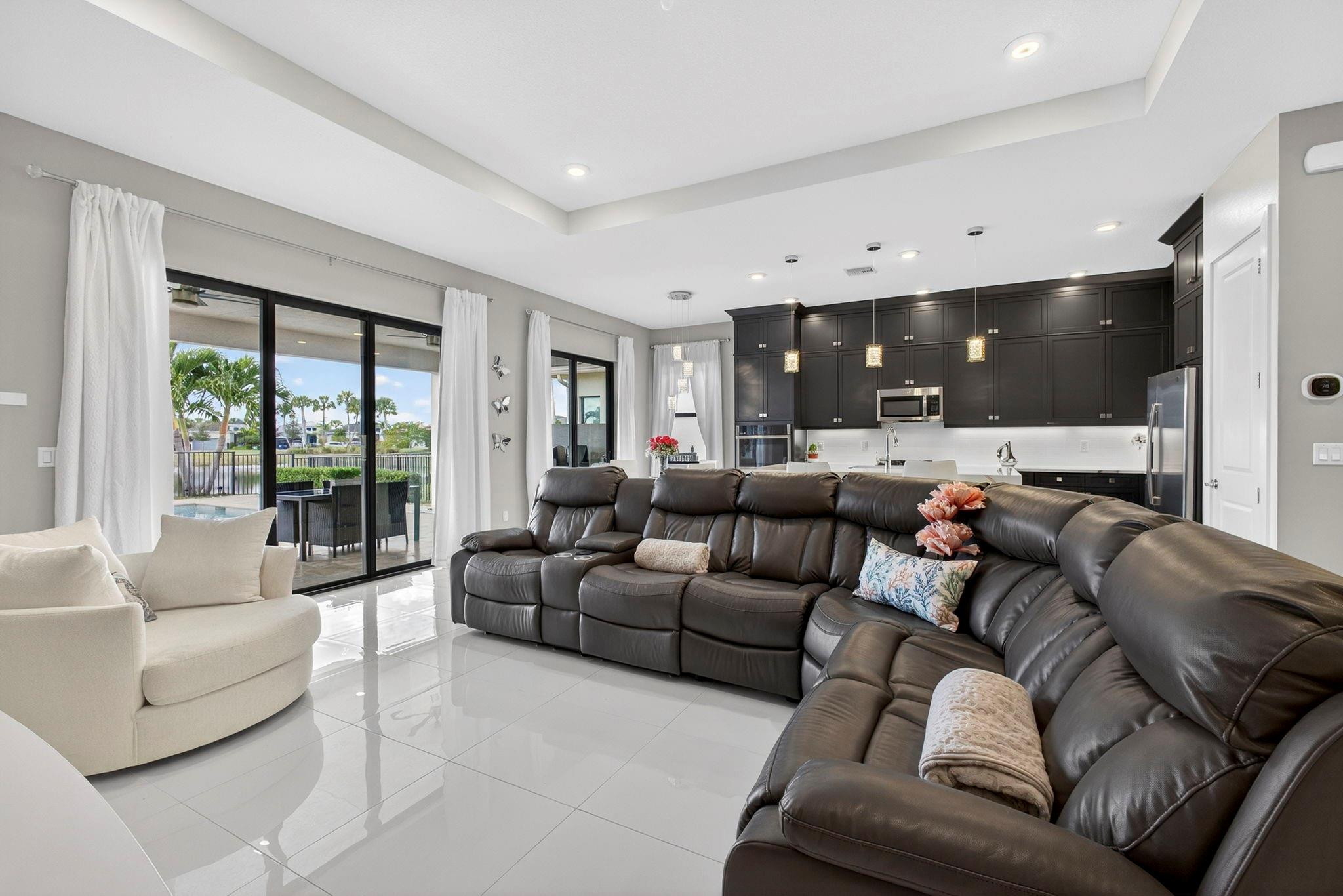 15798 Cresswind Loxahatchee, FL 33470