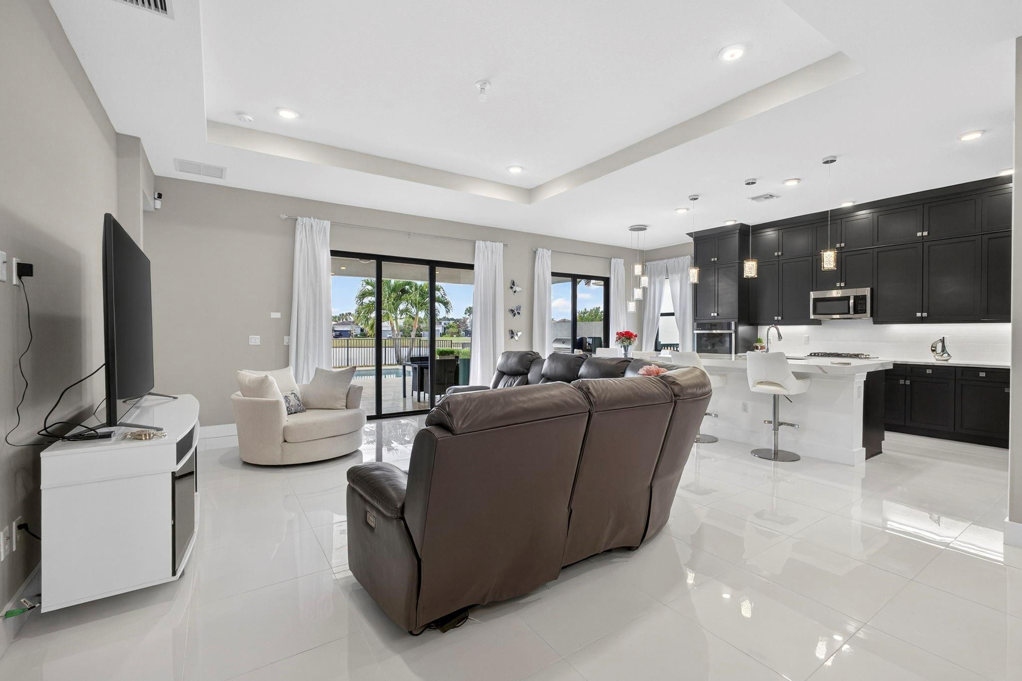 15798 Cresswind Loxahatchee, FL 33470