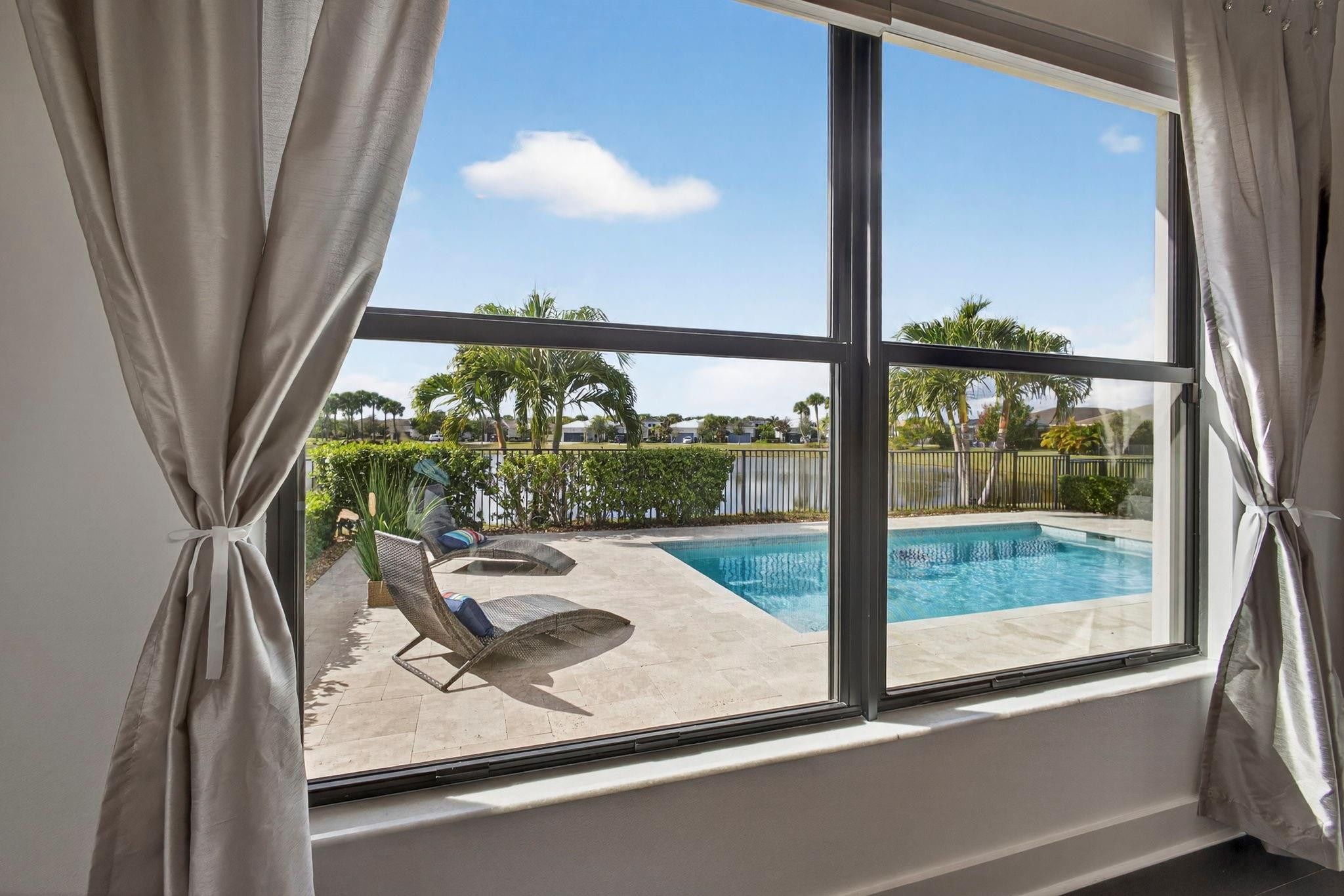 15798 Cresswind Loxahatchee, FL 33470