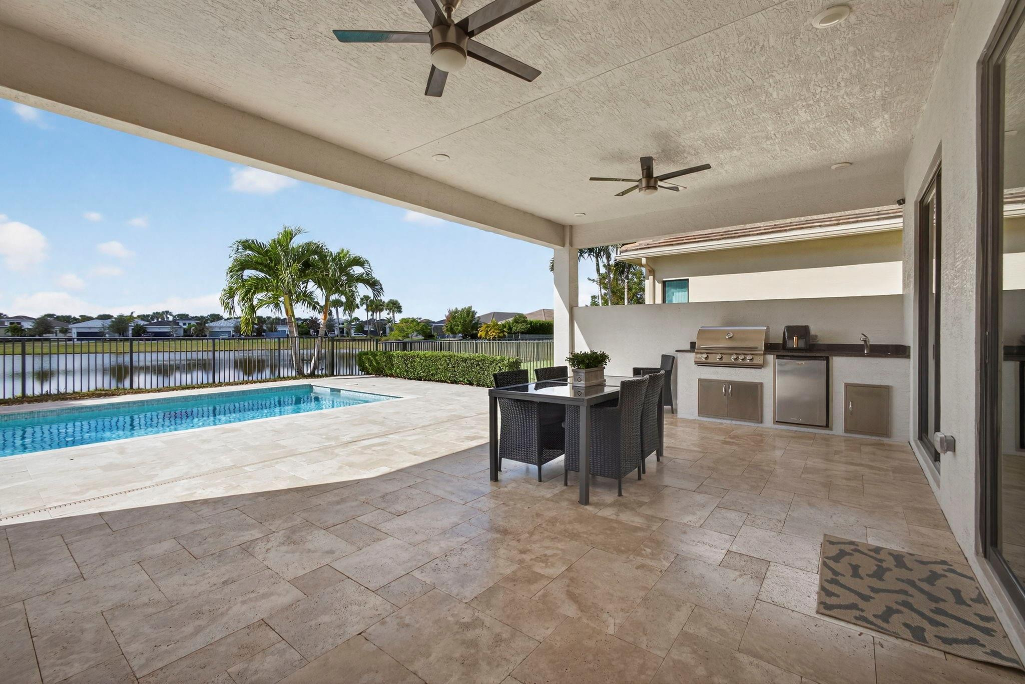 15798 Cresswind Loxahatchee, FL 33470