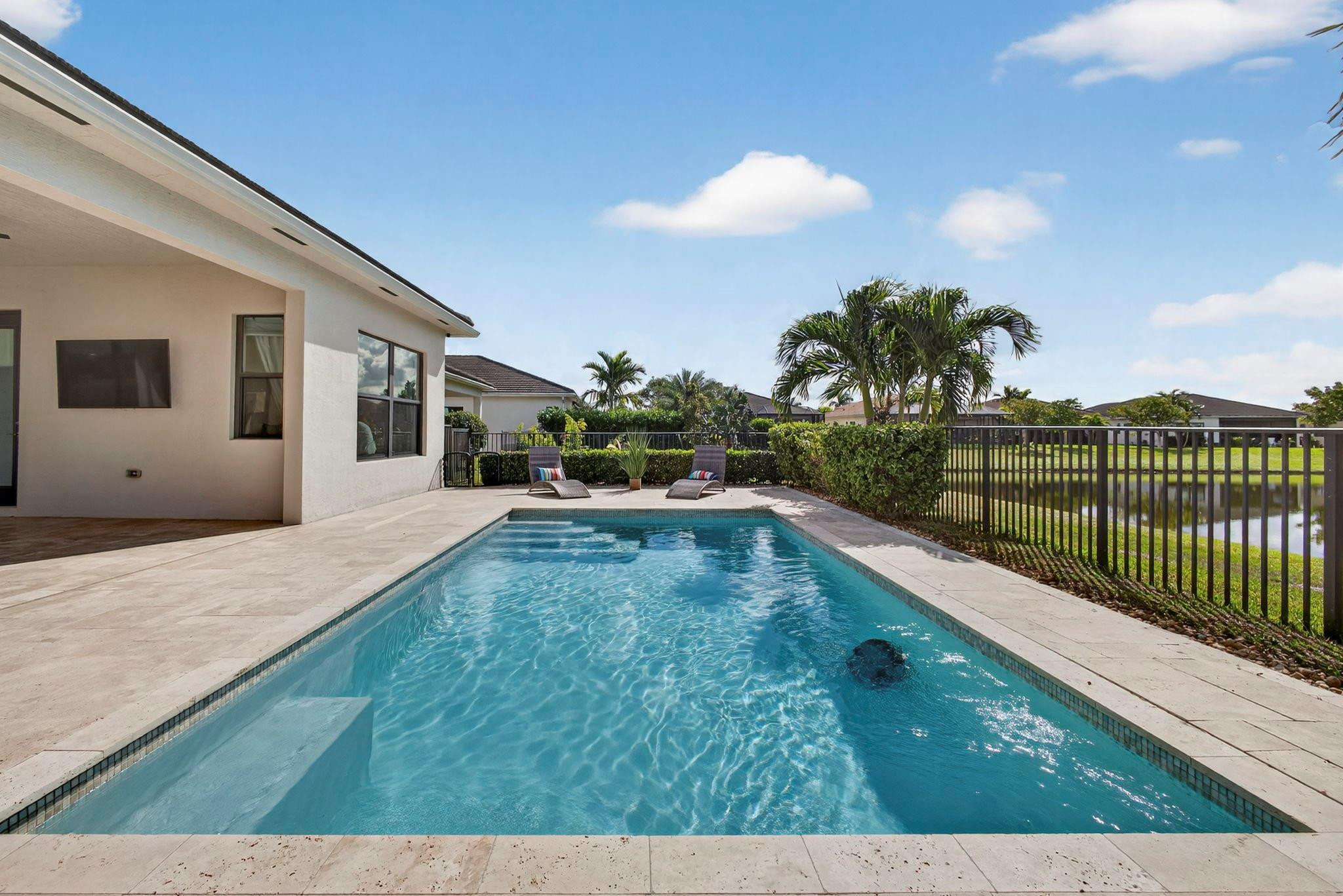 15798 Cresswind Loxahatchee, FL 33470