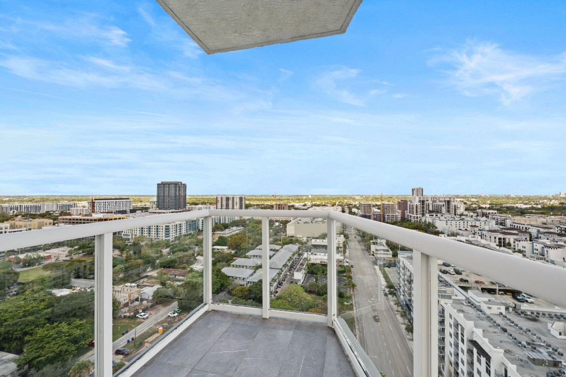 315 NE 3rd #1907 Fort Lauderdale, FL 33301