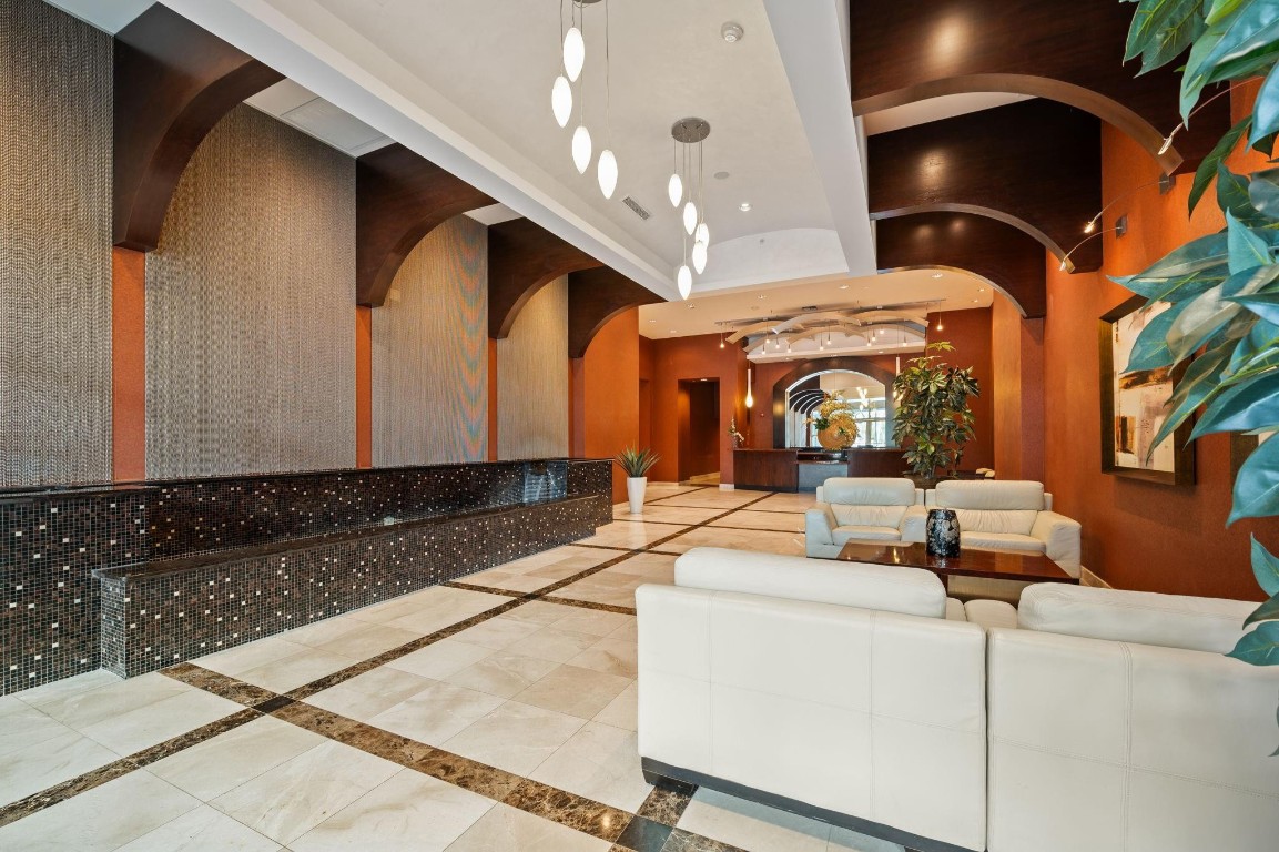 315 NE 3rd #1907 Fort Lauderdale, FL 33301