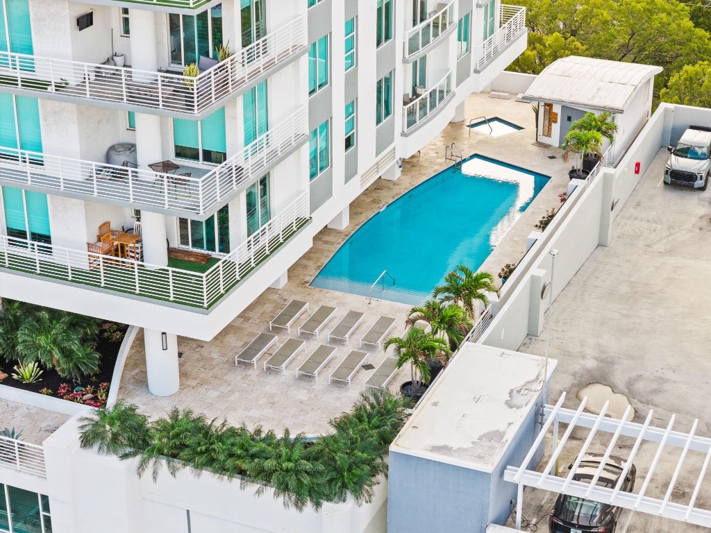 315 NE 3rd #1907 Fort Lauderdale, FL 33301