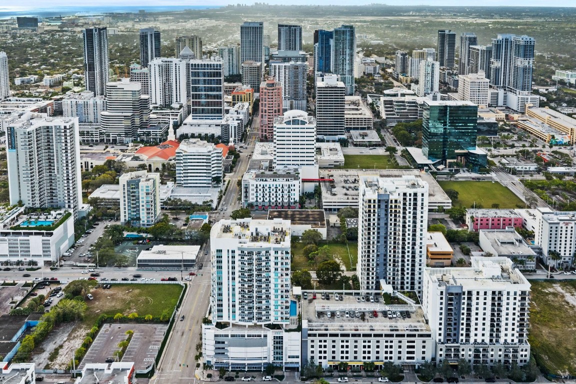 315 NE 3rd #1907 Fort Lauderdale, FL 33301