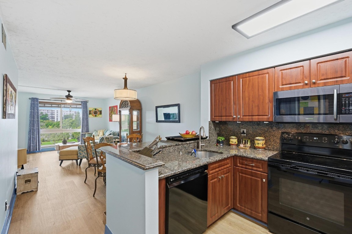 2108 S Cypress Bnd #504