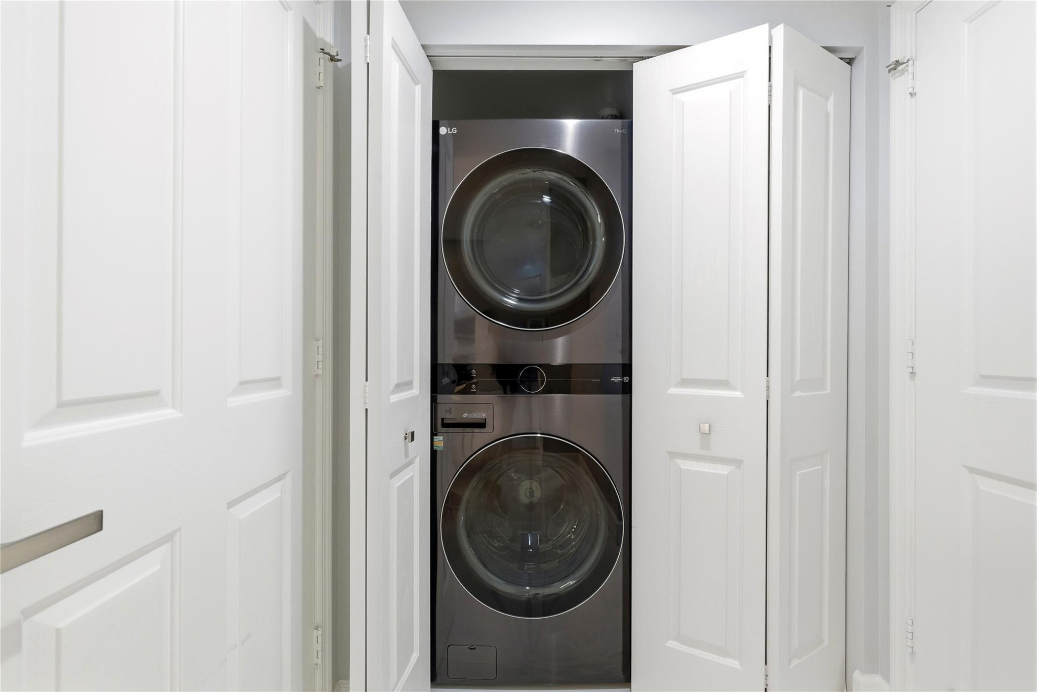 511 SE 5th #1811 Fort Lauderdale, FL 33301