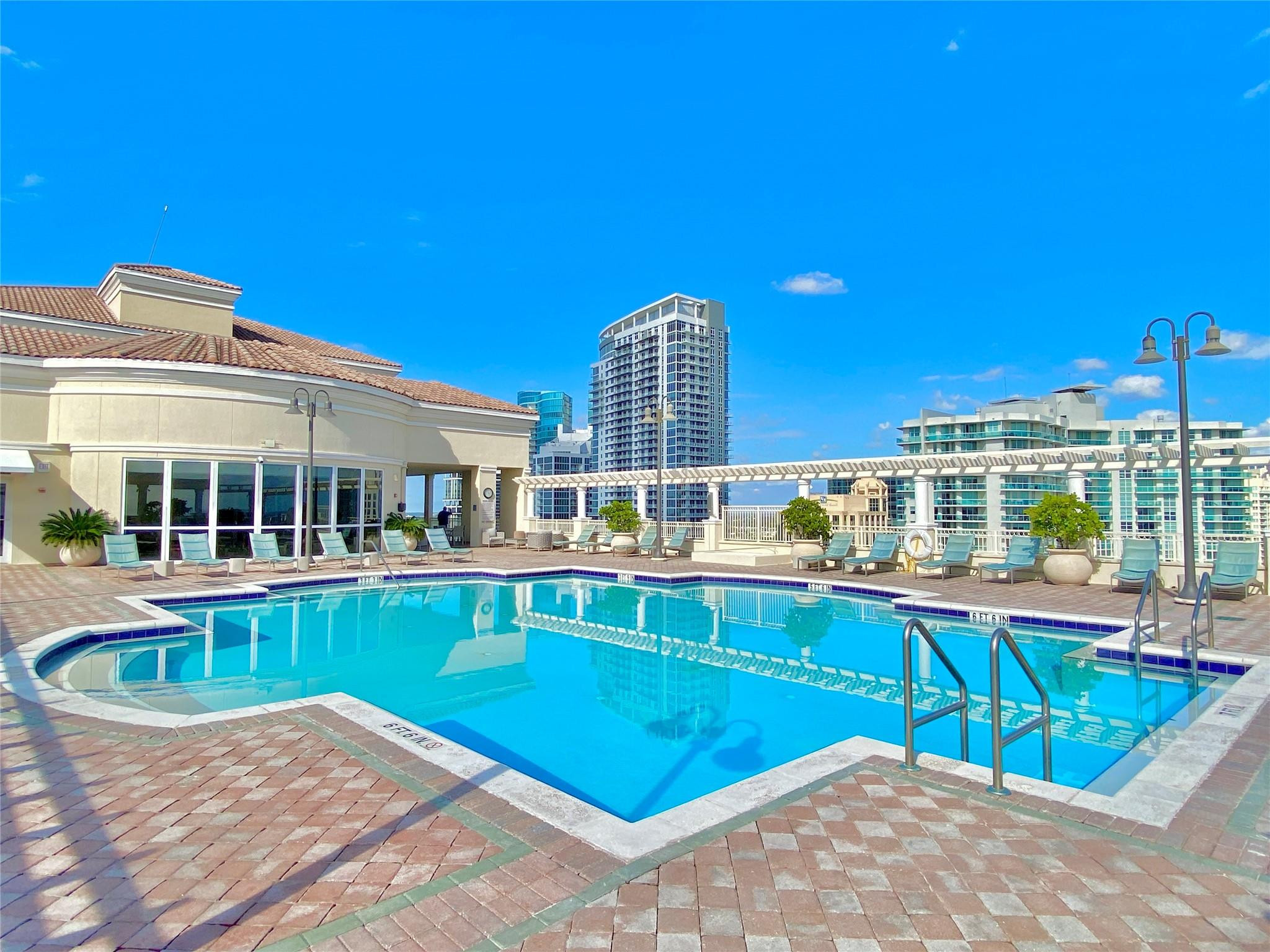 511 SE 5th #1811 Fort Lauderdale, FL 33301