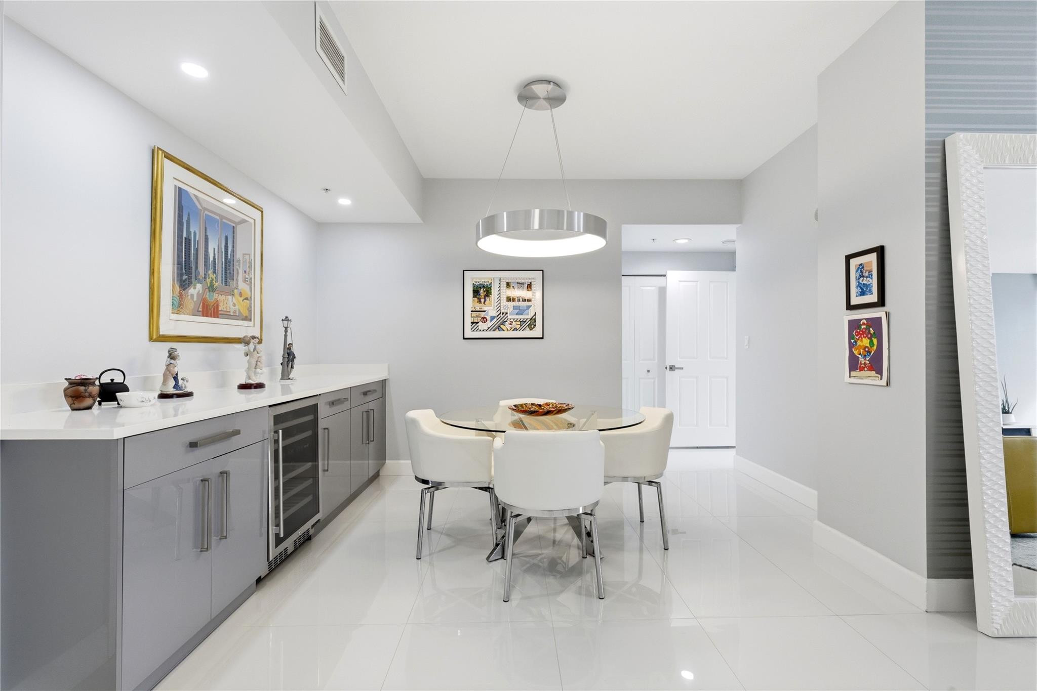 511 SE 5th #1811 Fort Lauderdale, FL 33301