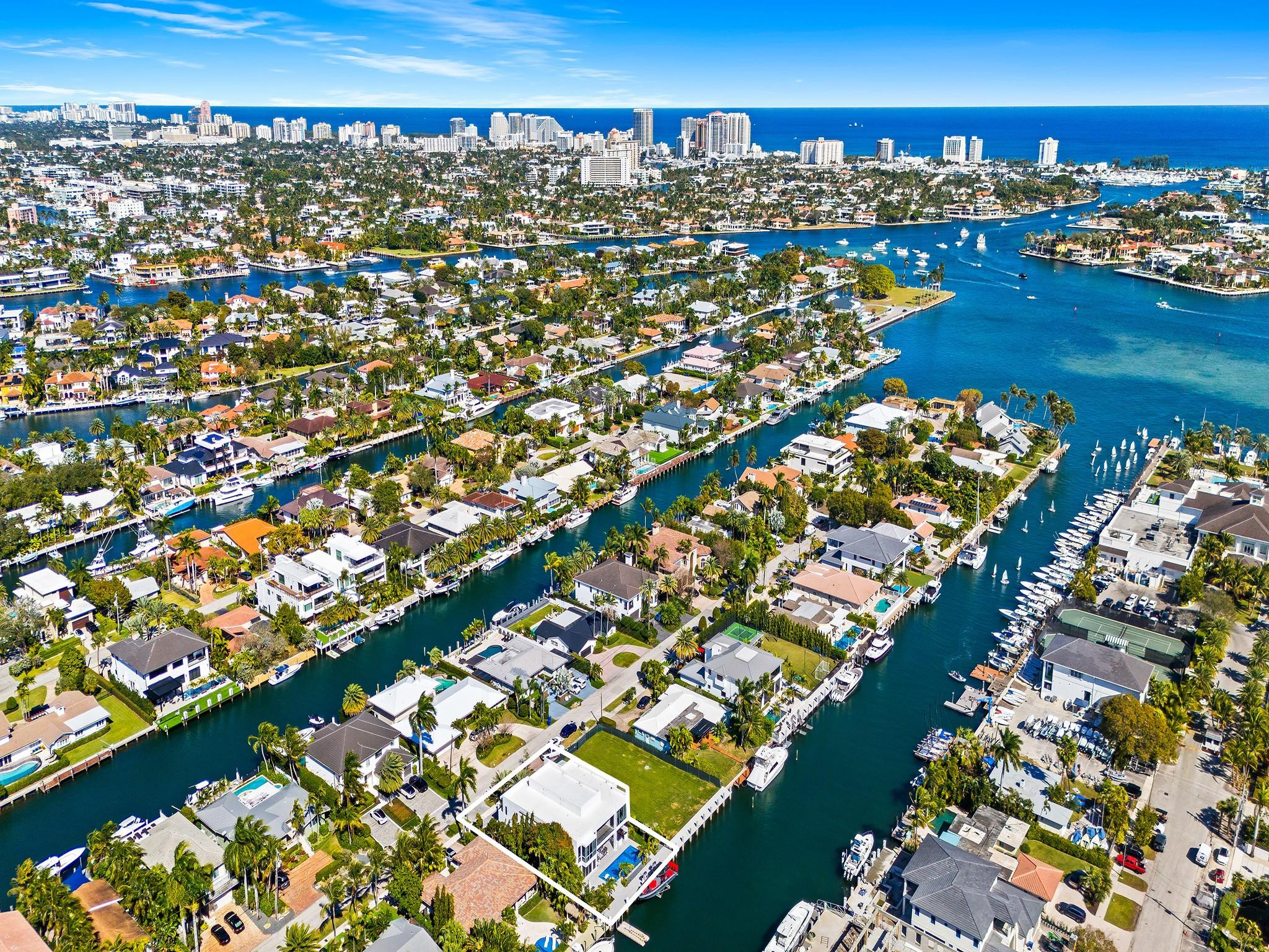 1528 SE 11th Fort Lauderdale, FL 33316