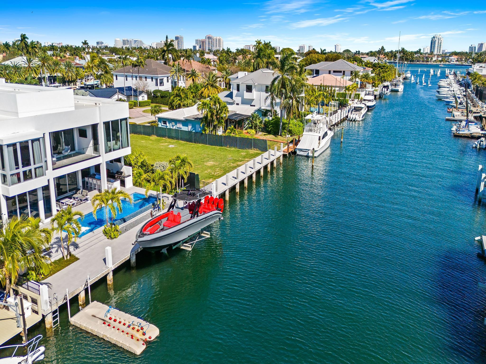 1528 SE 11th Fort Lauderdale, FL 33316