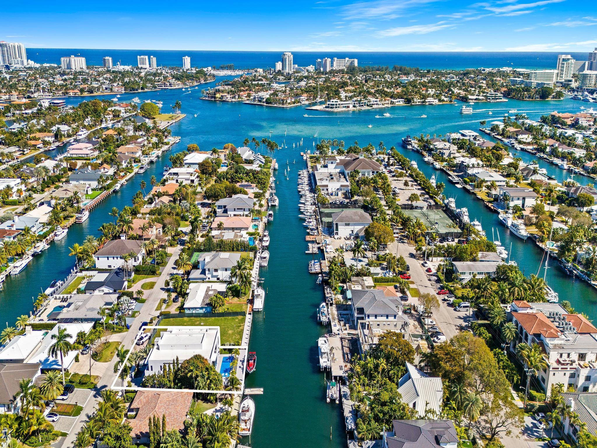 1528 SE 11th Fort Lauderdale, FL 33316