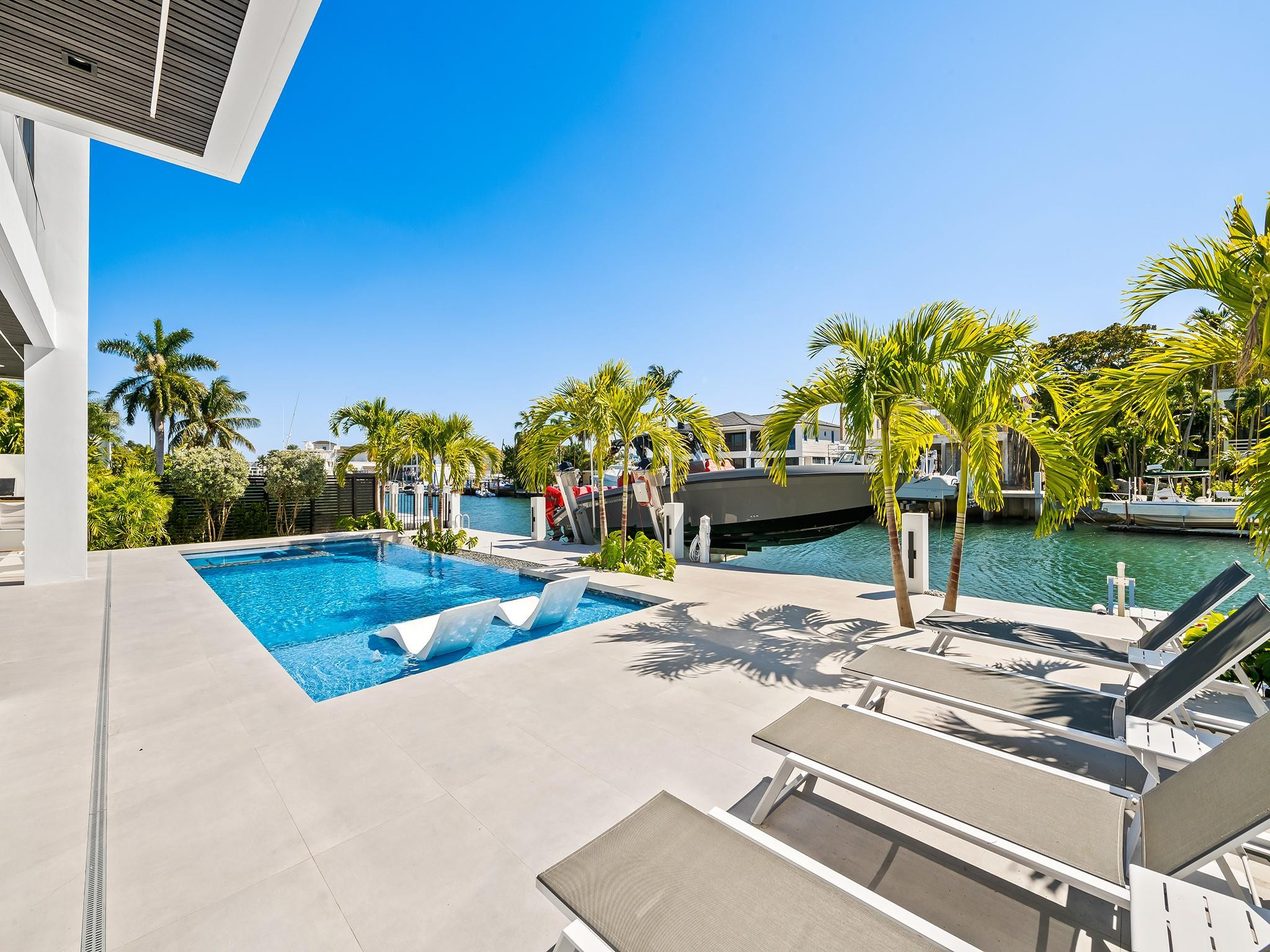 1528 SE 11th Fort Lauderdale, FL 33316