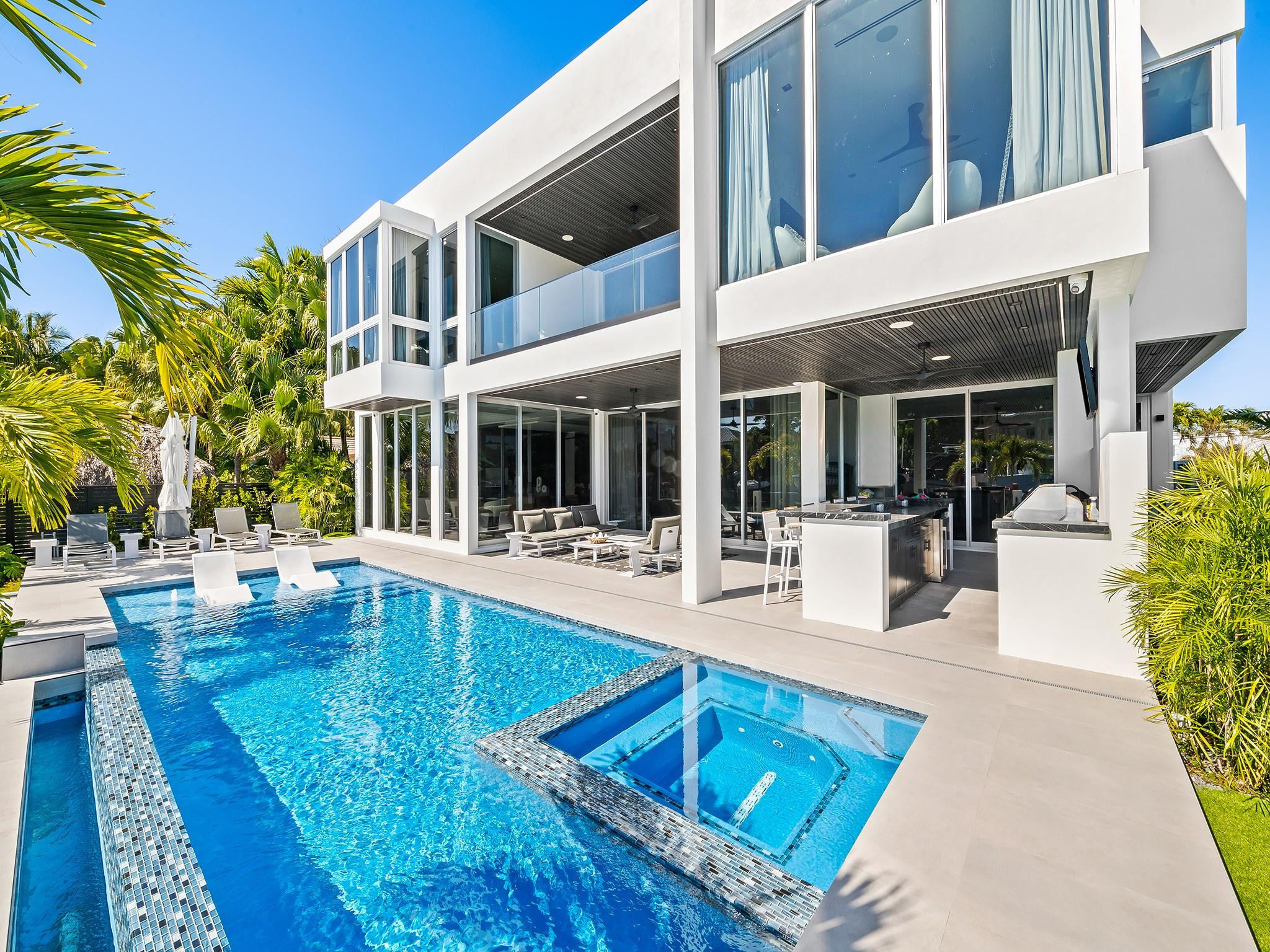 1528 SE 11th Fort Lauderdale, FL 33316