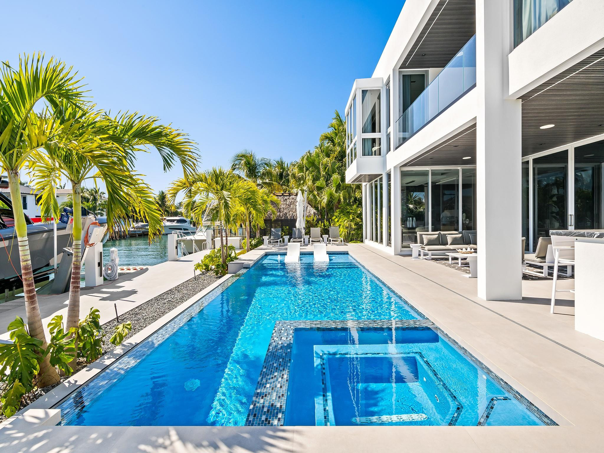 1528 SE 11th Fort Lauderdale, FL 33316