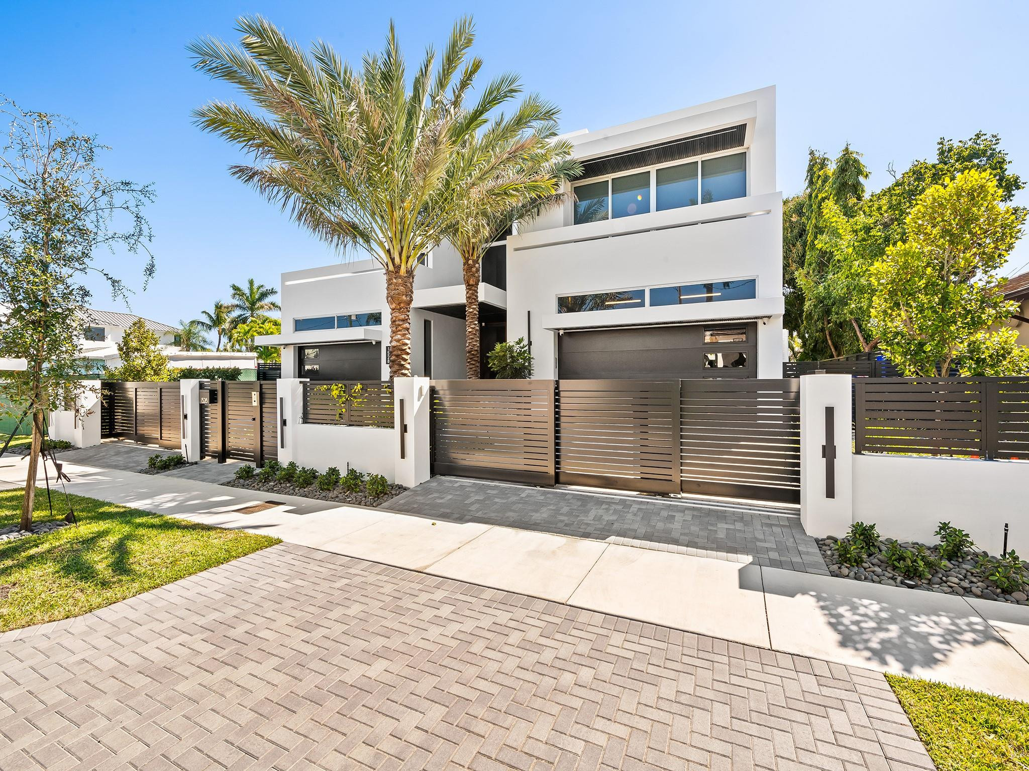 1528 SE 11th Fort Lauderdale, FL 33316