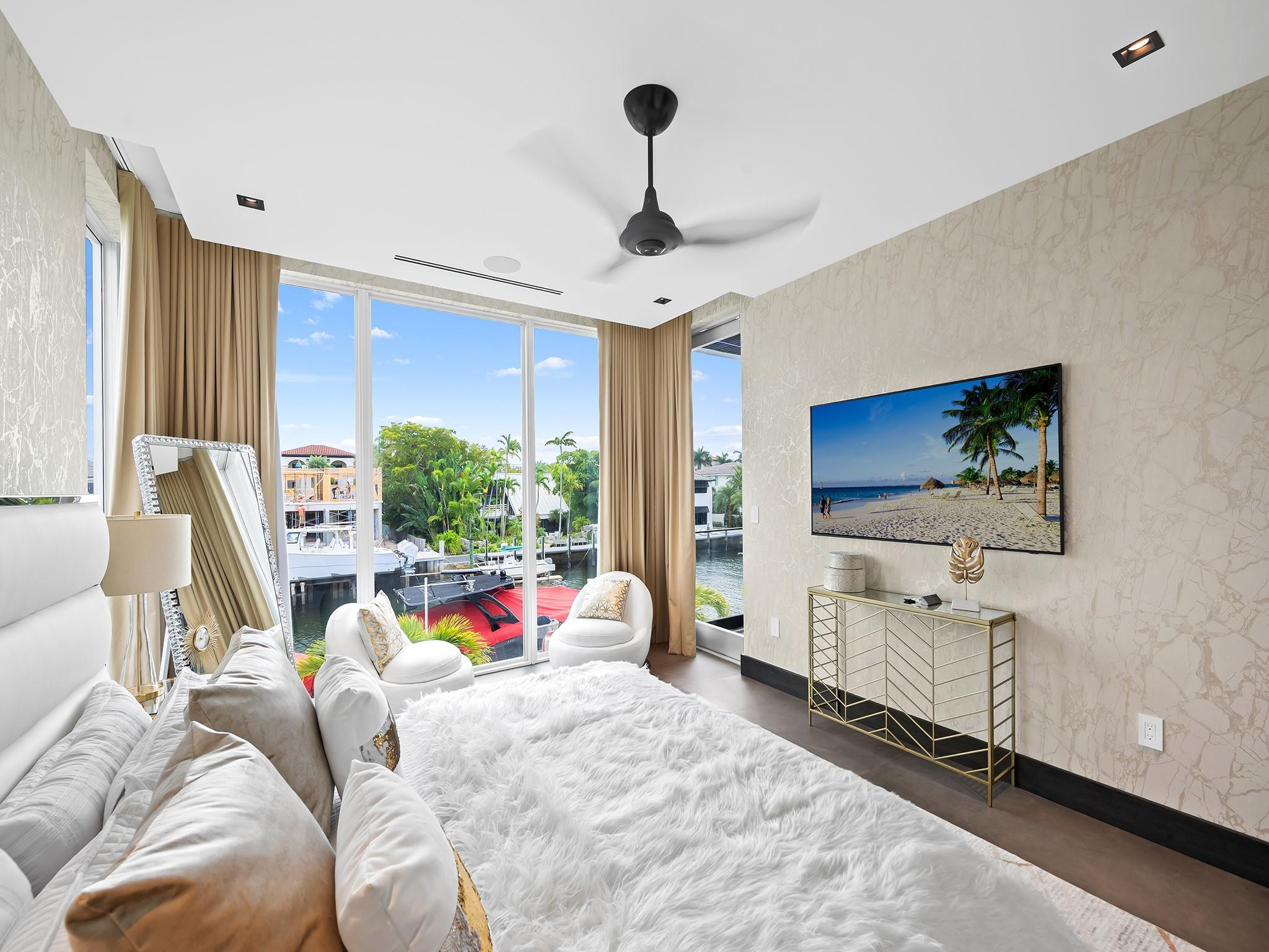 1528 SE 11th Fort Lauderdale, FL 33316