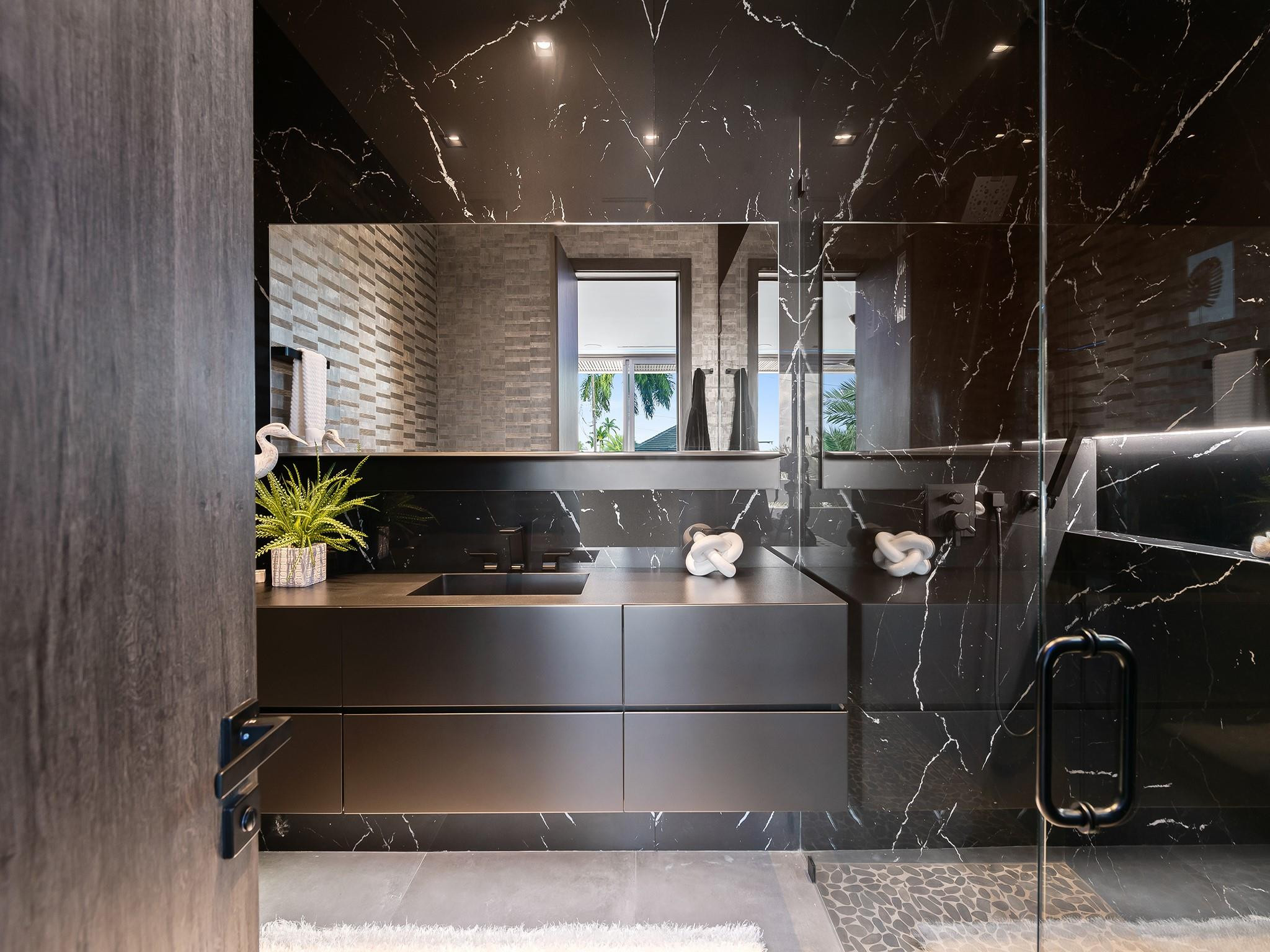 1528 SE 11th Fort Lauderdale, FL 33316