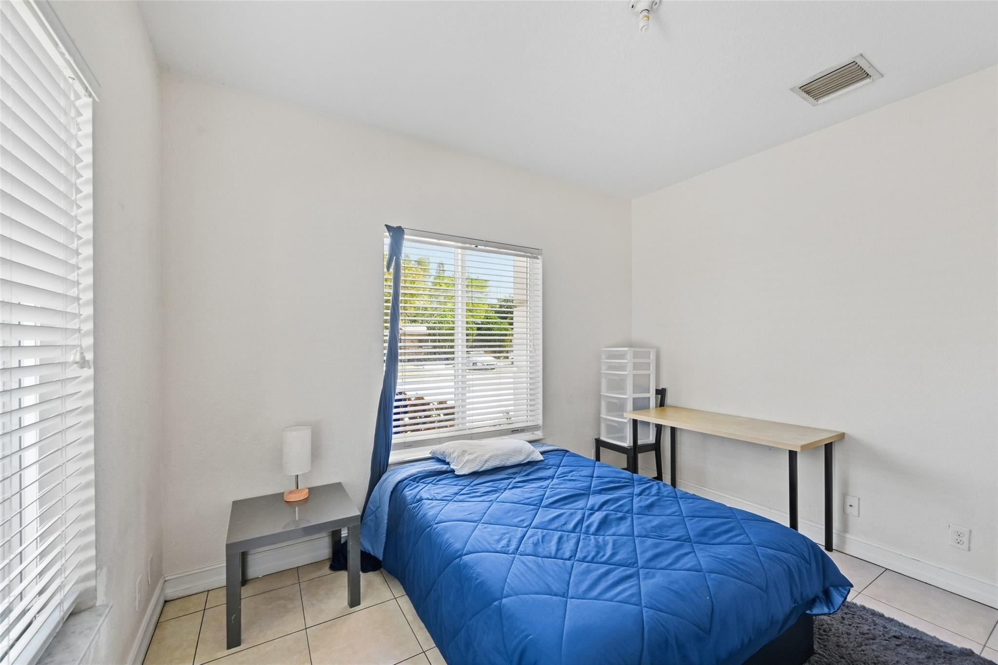 911 NE 12th Pompano Beach, FL 33060