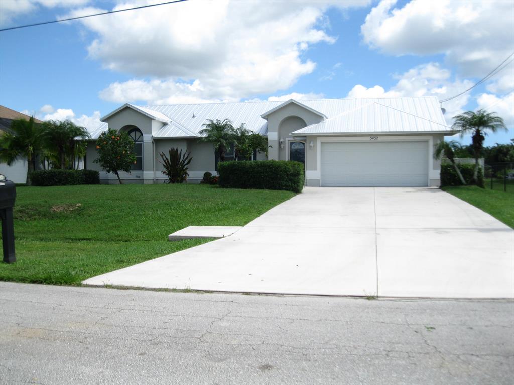5452 NW Empress Circle