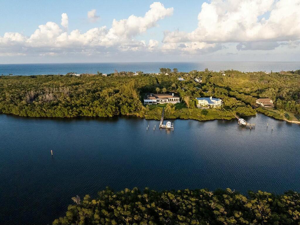 100 Harbor Way Jupiter Island, FL 33455