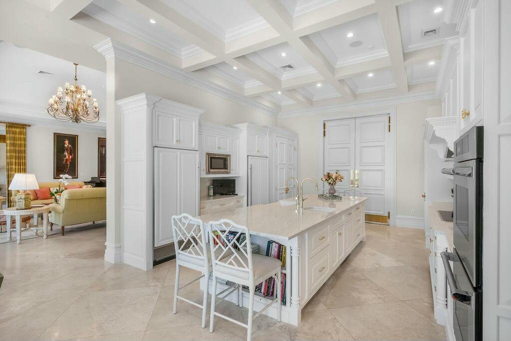 100 Harbor Way Jupiter Island, FL 33455