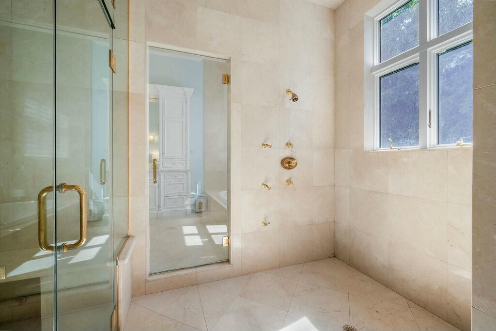 100 Harbor Way Jupiter Island, FL 33455