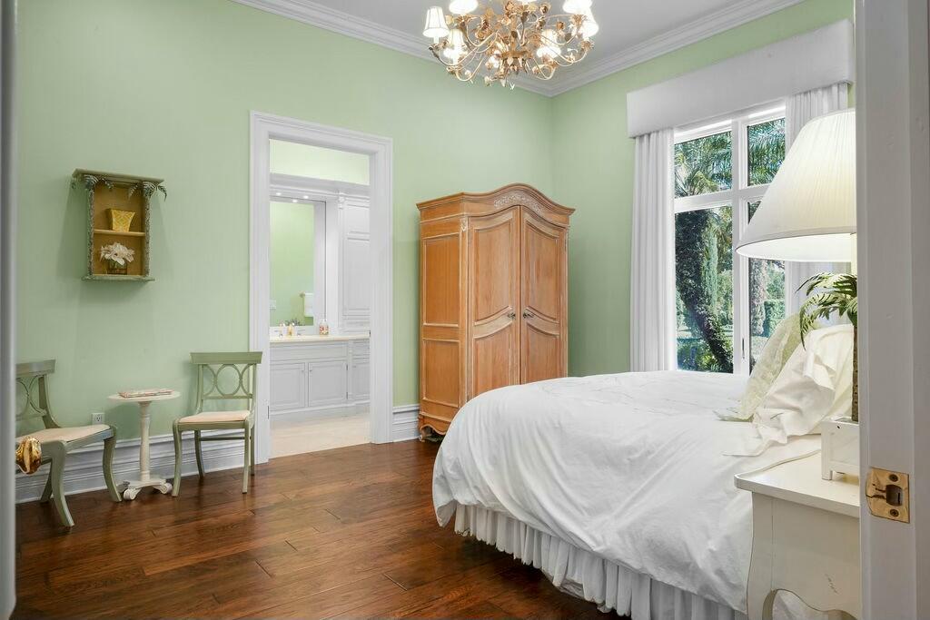 100 Harbor Way Jupiter Island, FL 33455