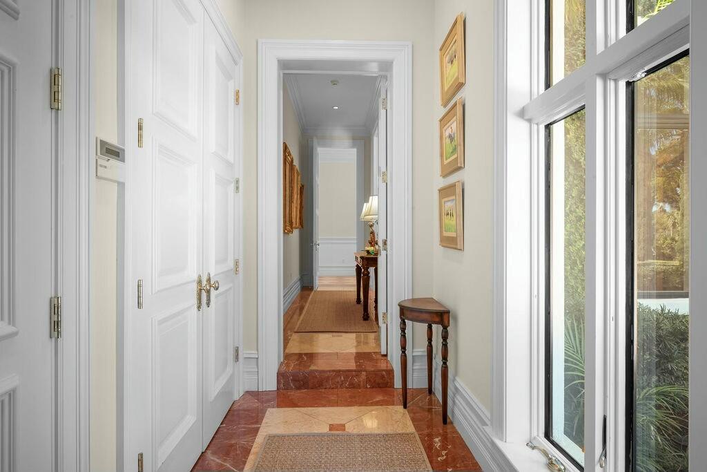 100 Harbor Way Jupiter Island, FL 33455