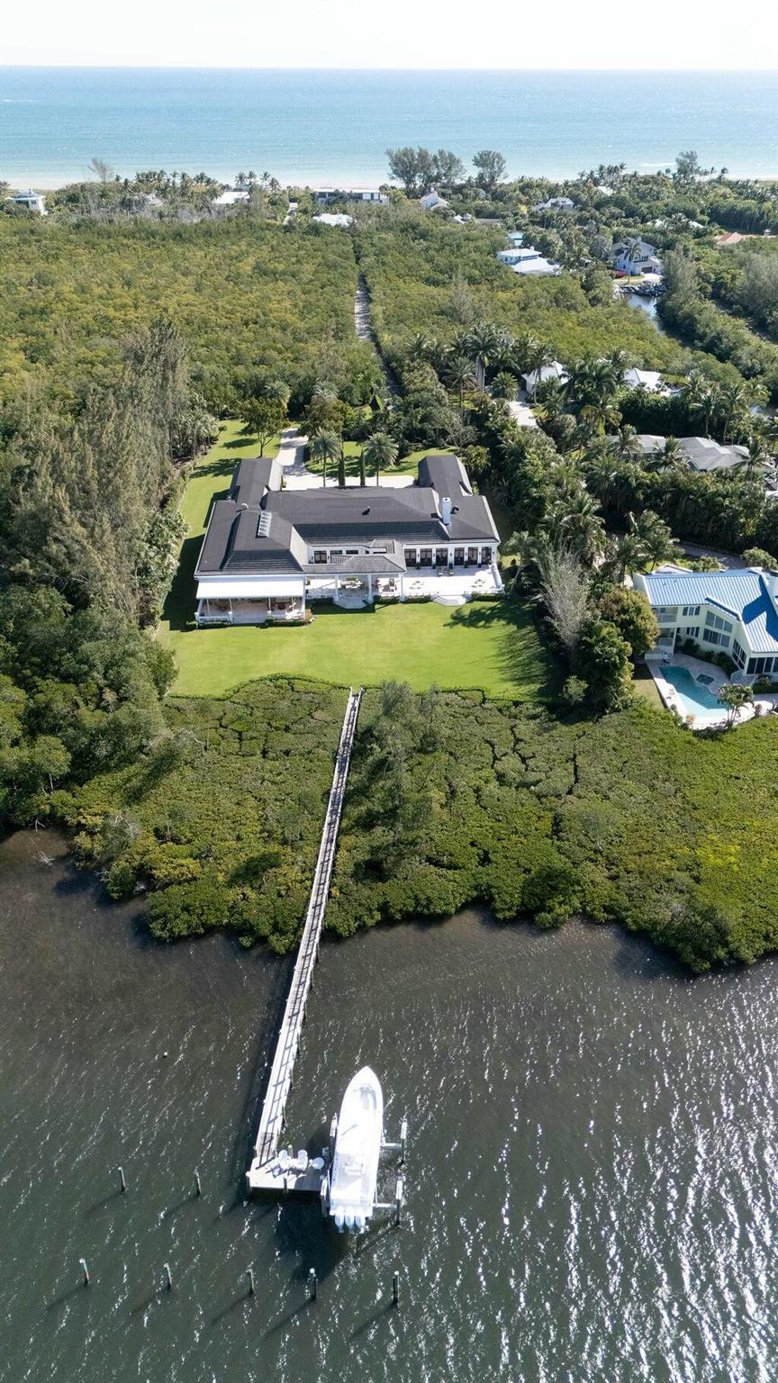 100 Harbor Way Jupiter Island, FL 33455