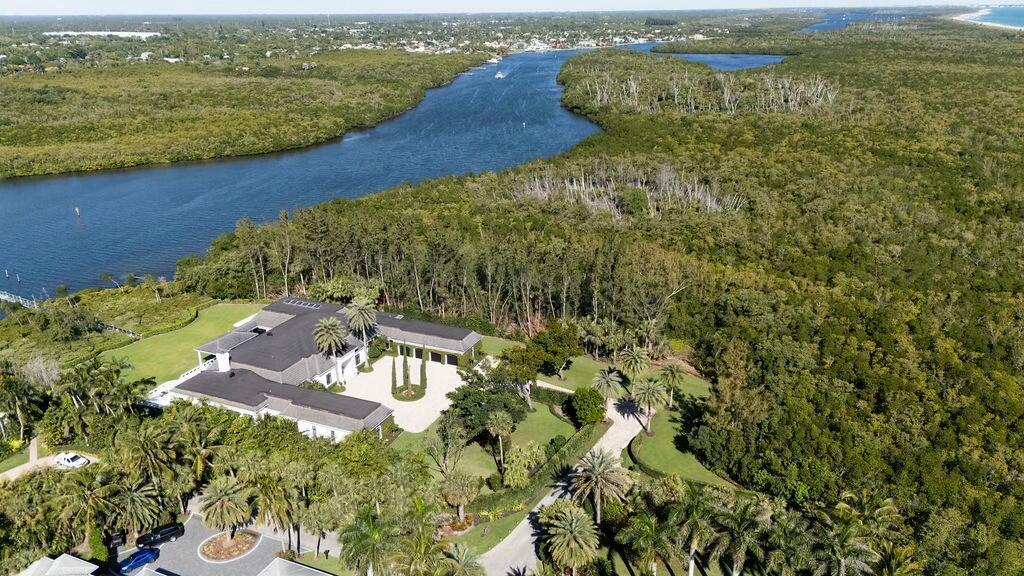 100 Harbor Way Jupiter Island, FL 33455