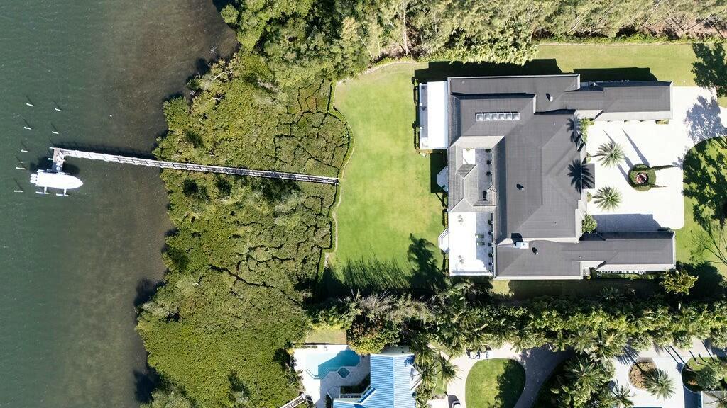 100 Harbor Way Jupiter Island, FL 33455